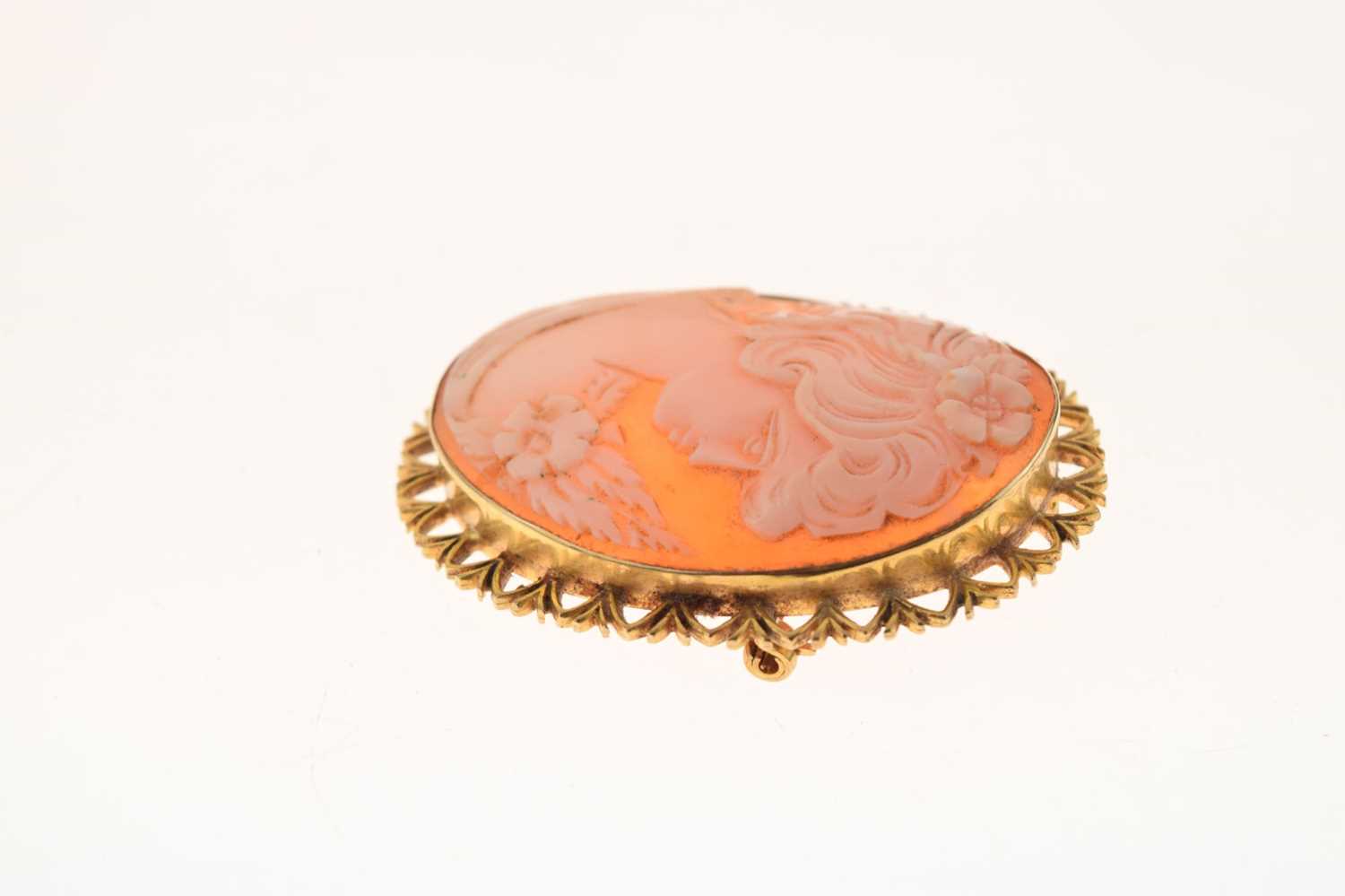 Modern 9ct gold cameo brooch - Image 4 of 7