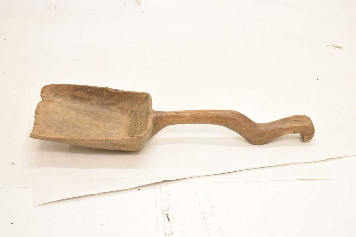 Rustic wooden malt shovel - Bild 7 aus 7