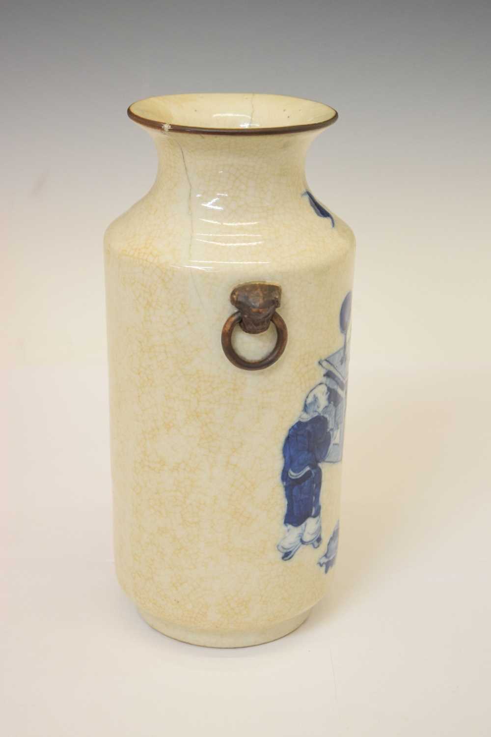 Chinese blue and white crackleware vase - Image 5 of 8