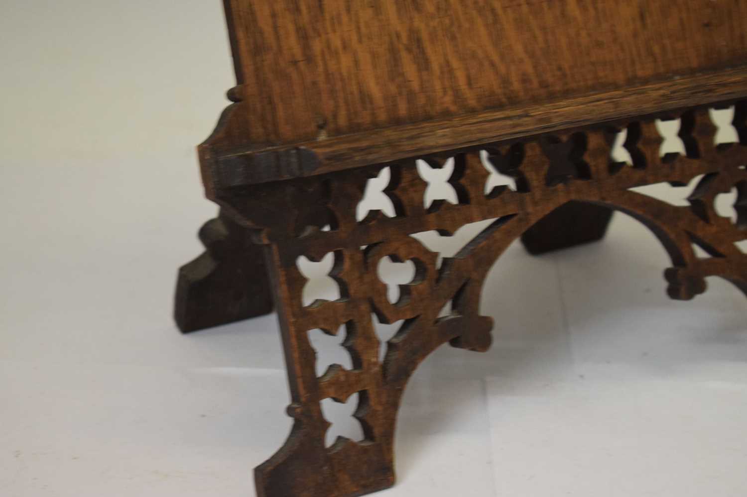 Victorian Gothic revival oak table top reading stand - Image 3 of 8