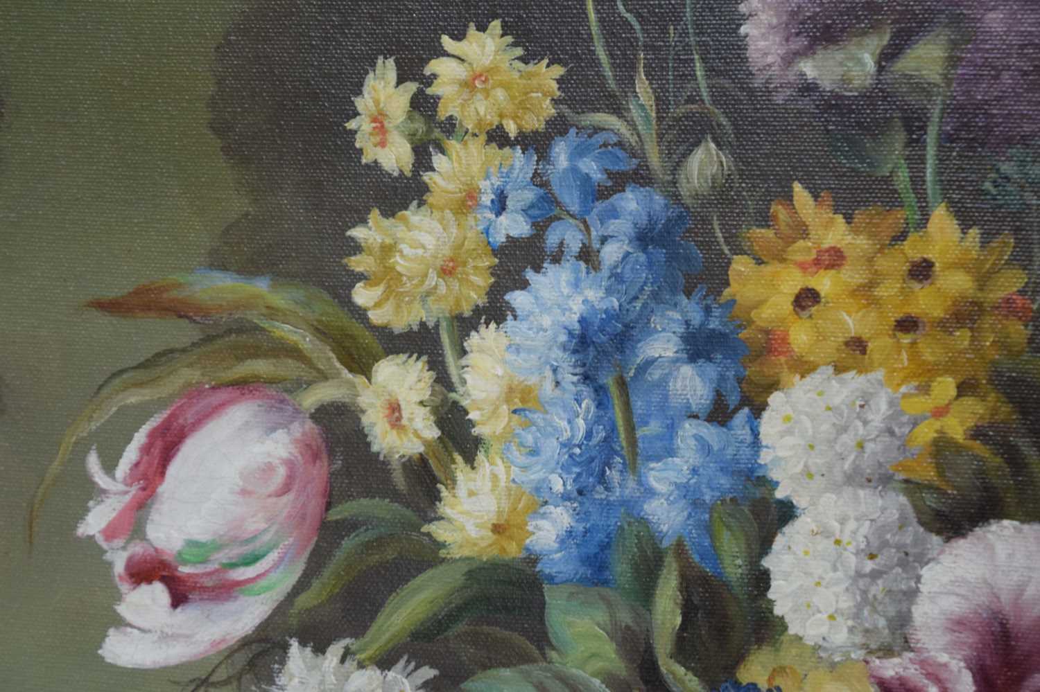 20th century oil on canvas - Still life with flowers - Image 6 of 9