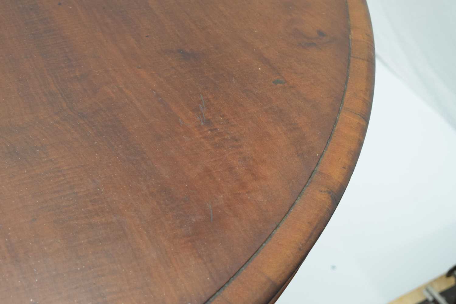 Victorian mahogany centre table - Image 4 of 11