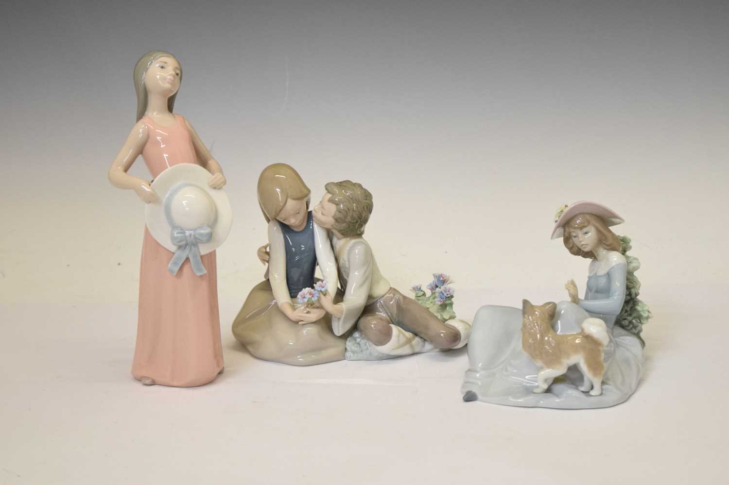 Lladro - Three porcelain figures - Image 2 of 11