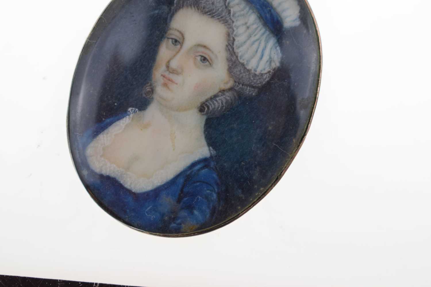 19th century small oval portrait miniature of a lady in a blue dress - Image 3 of 6