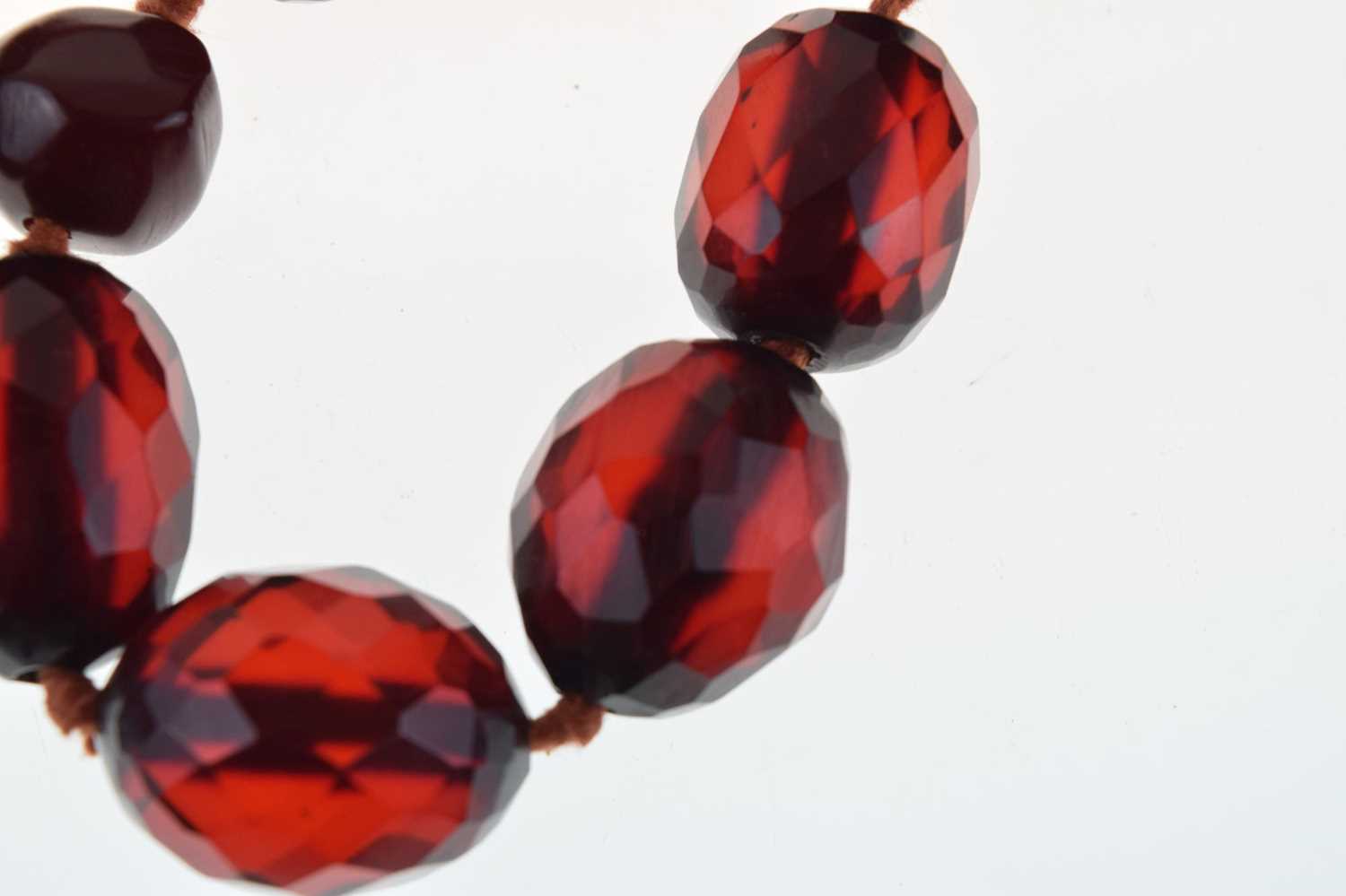 Cherry amber-style bead necklace - Image 6 of 7