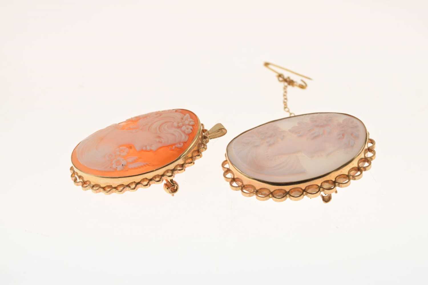 Two mid 20th century 9ct gold cameo brooches - Image 4 of 8