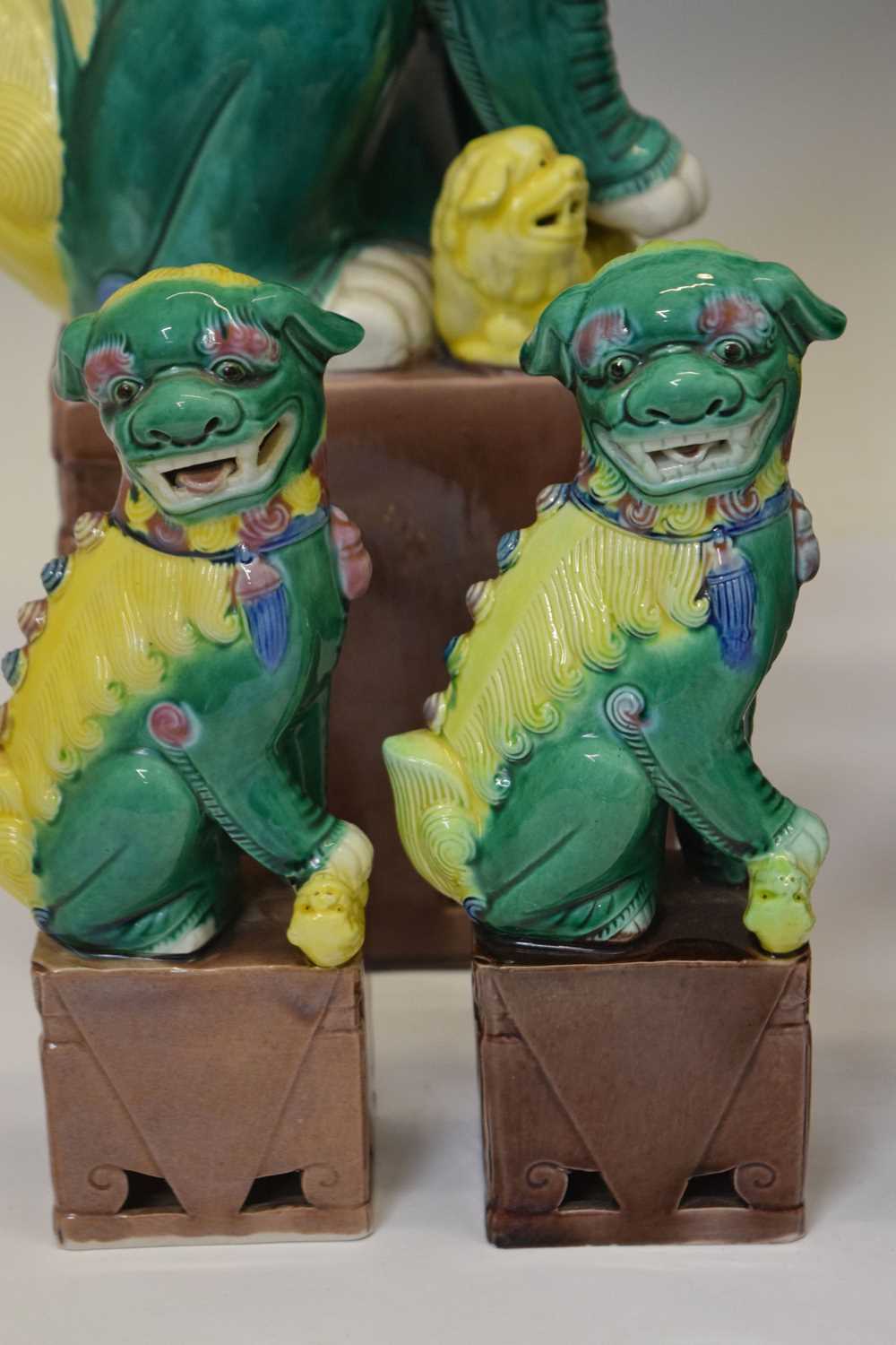Collection of Chinese ceramic Dog of Foo figures - Image 3 of 15