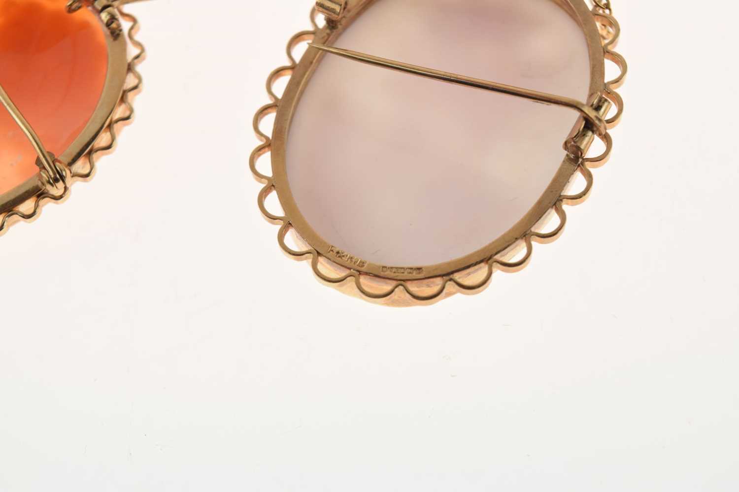 Two mid 20th century 9ct gold cameo brooches - Image 6 of 8