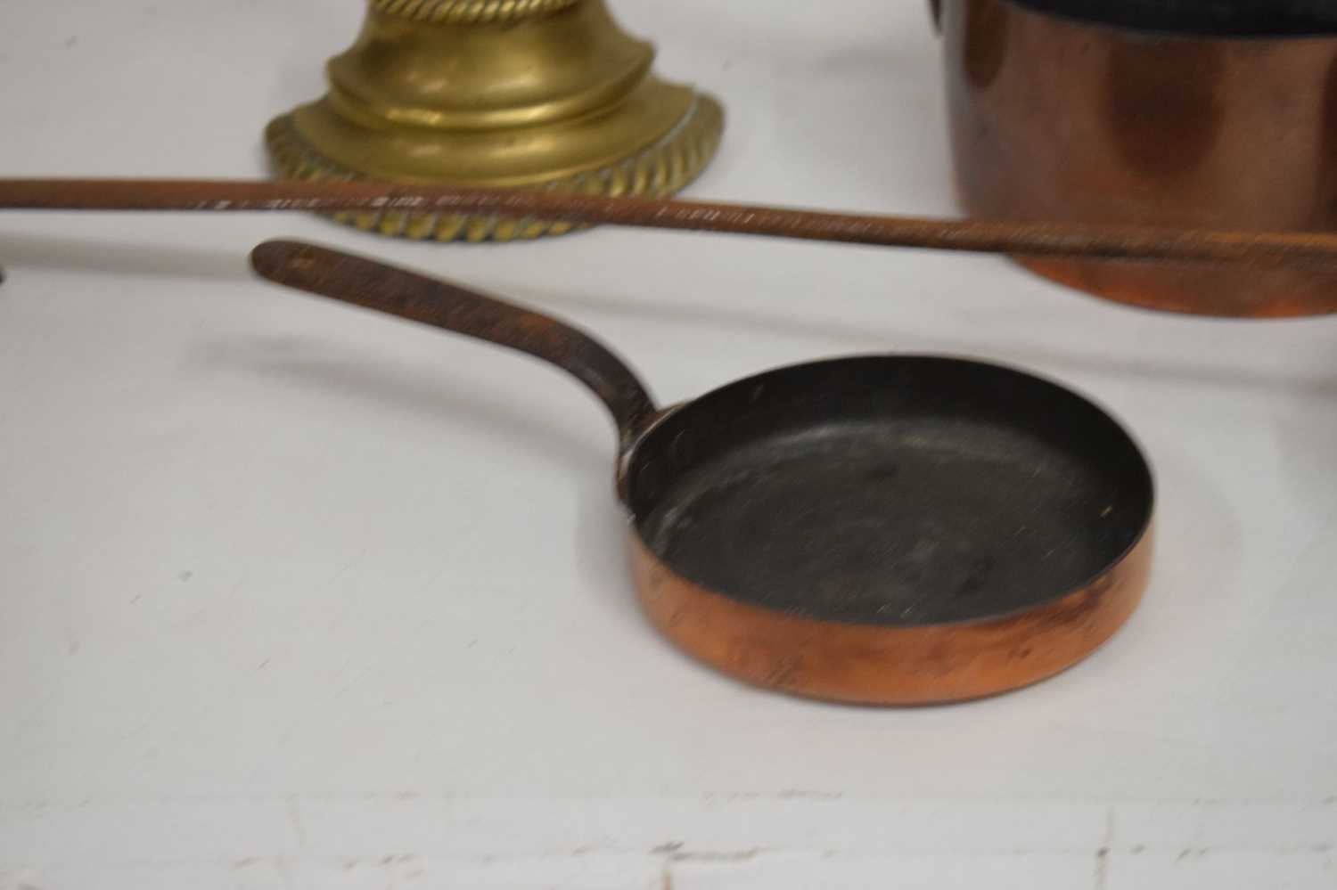 Gilt metal doorstop and three copper pans - Image 4 of 12