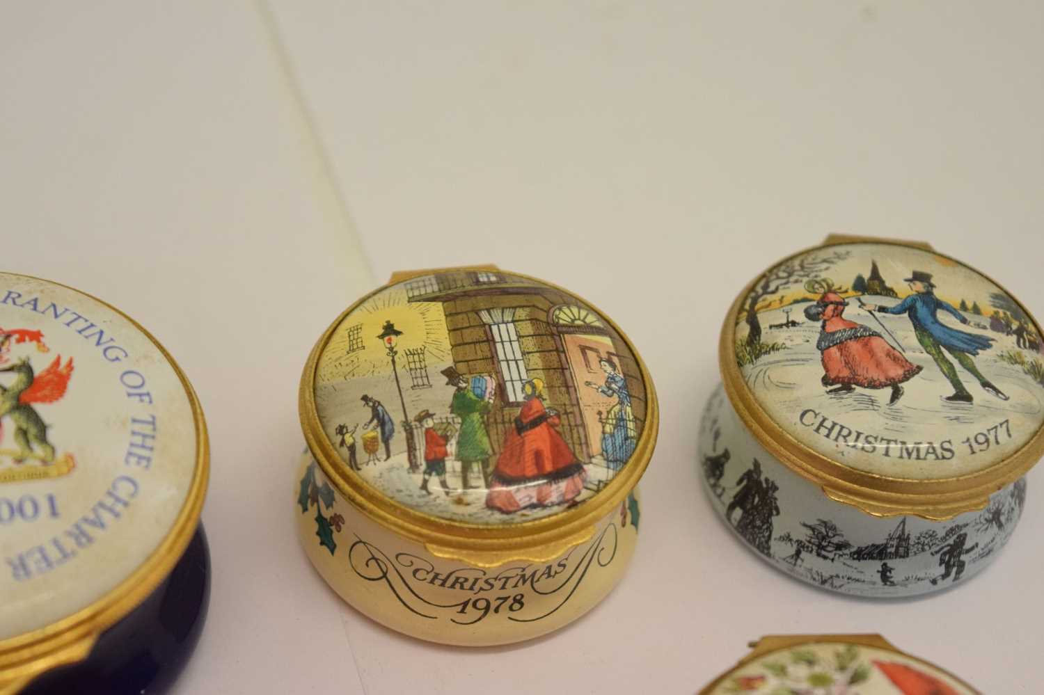 Group of Halcyon Days and other enamel boxes - Image 6 of 12