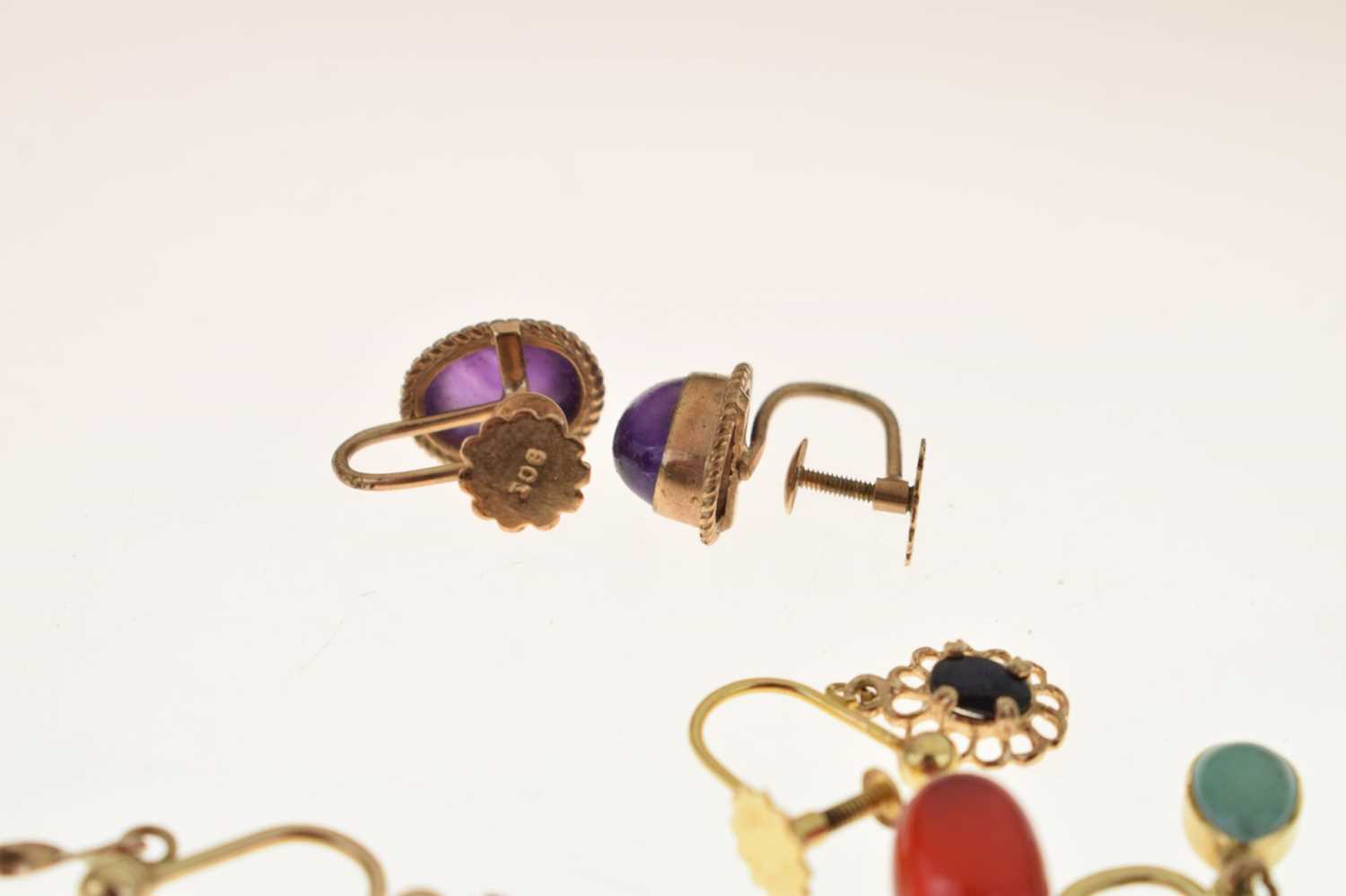 Three pairs of earrings including a pair of 'cherry amber' earrings - Image 6 of 8