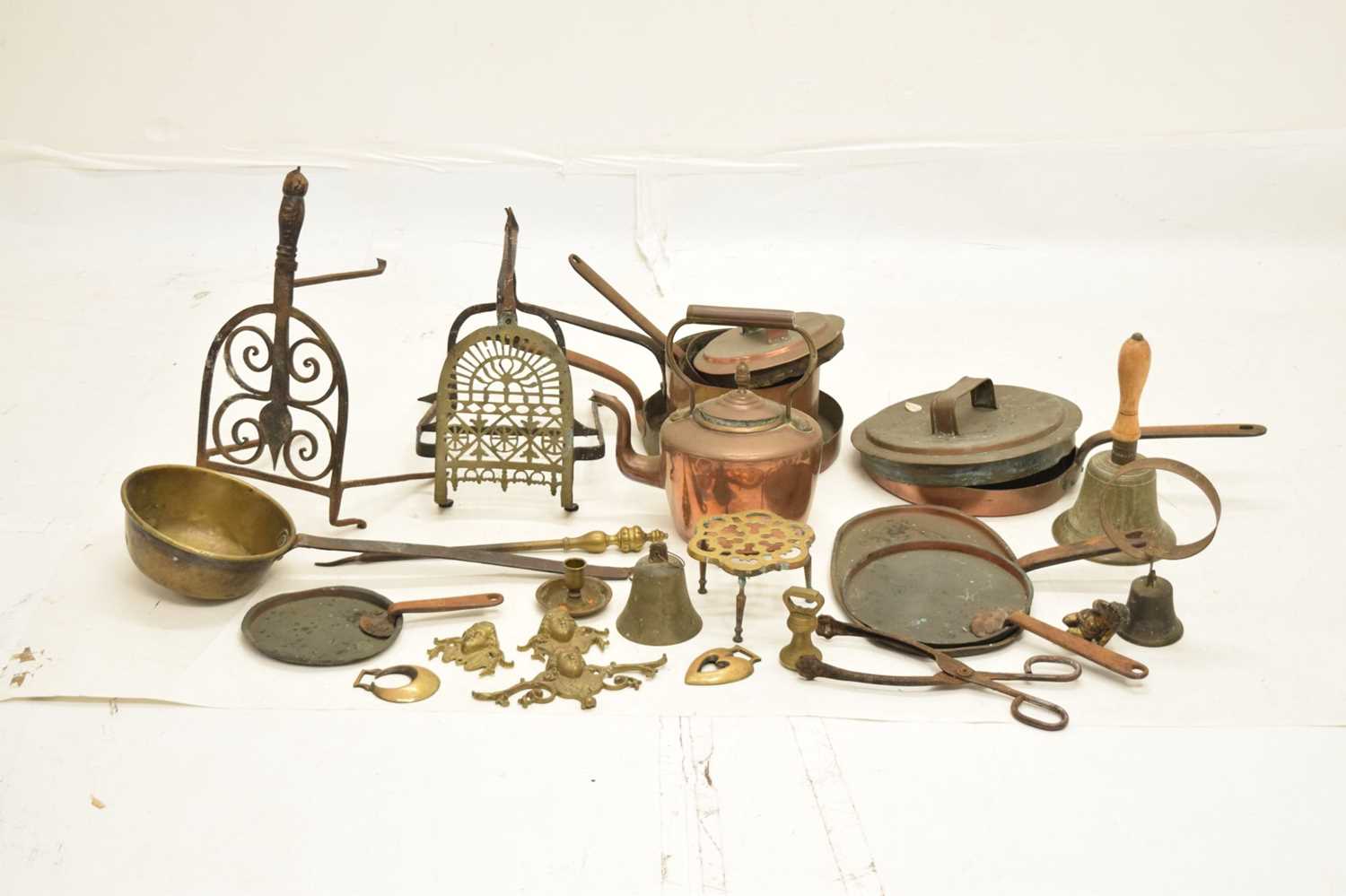 Assorted group of brass and copper - Image 2 of 8