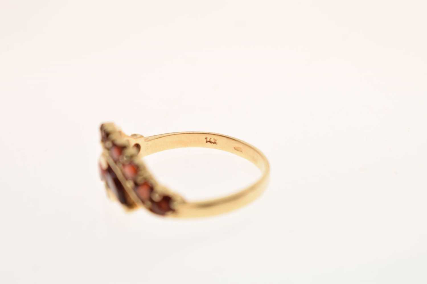 Garnet multi-stone dress ring, stamped '14K' - Image 5 of 6