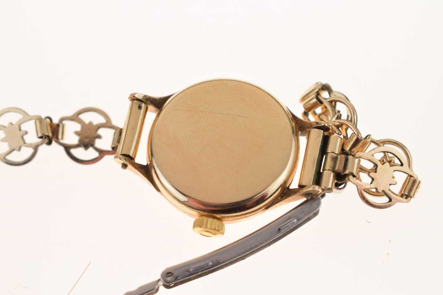 Omega - Lady's 9ct gold cased bracelet watch - Image 6 of 8