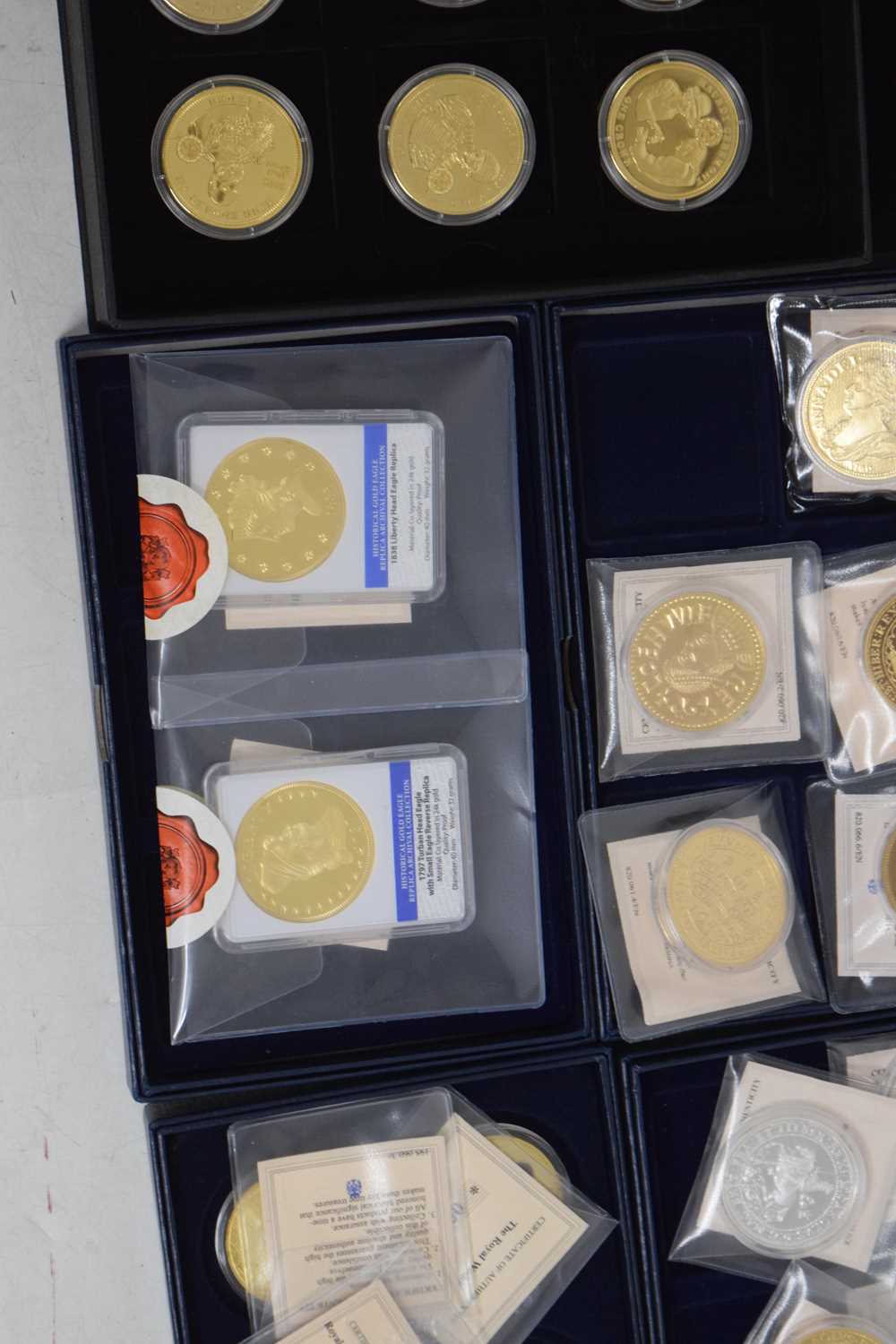 Quantity of modern commemorative and collector's coins - Image 7 of 11