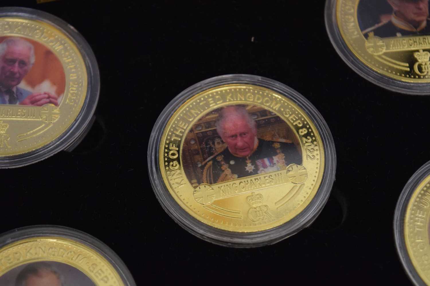 Gold-plated limited edition five-coin set commemorating Charles III - Image 6 of 7