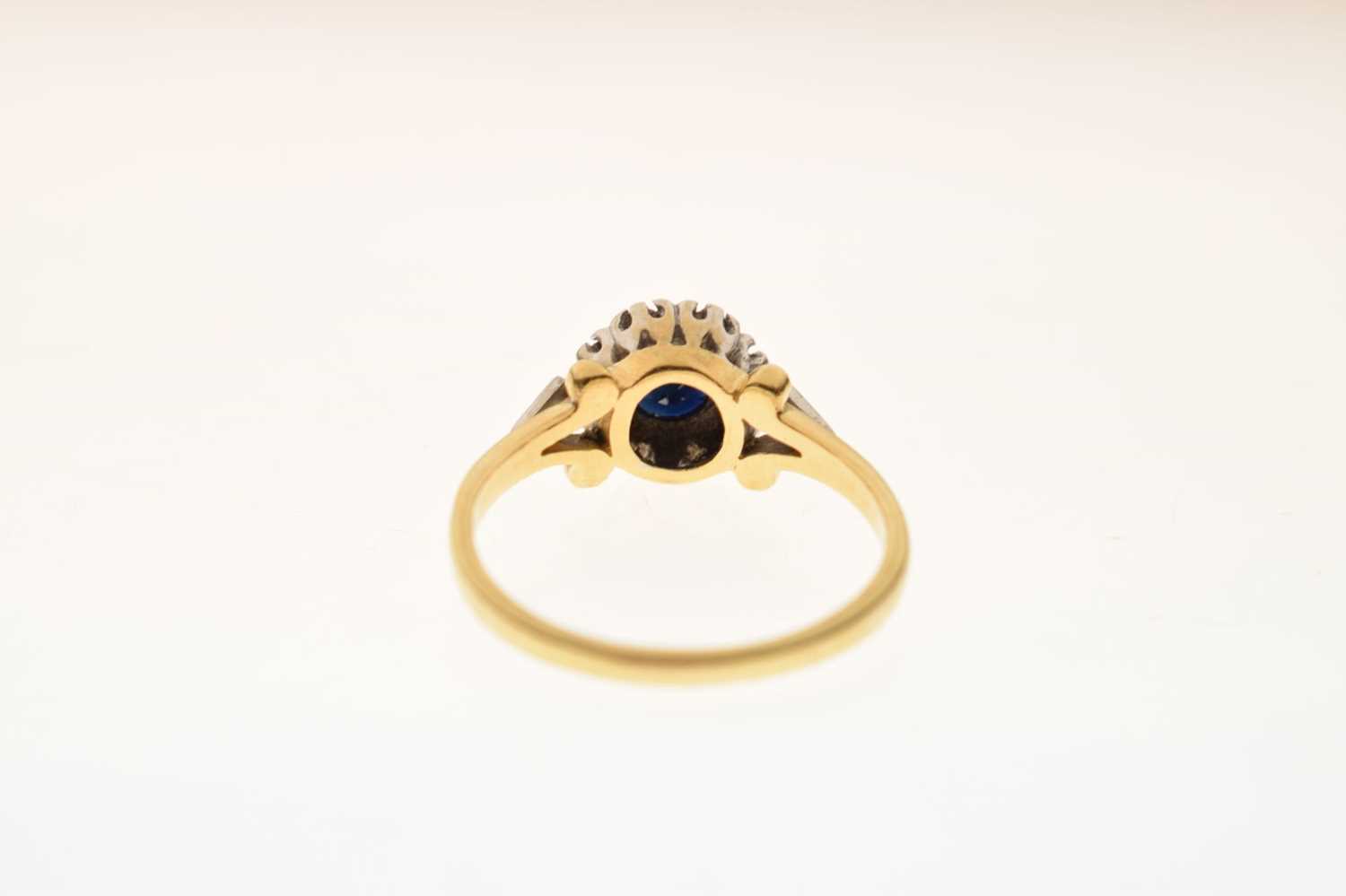 Sapphire and diamond illusion set cluster ring - Image 3 of 6