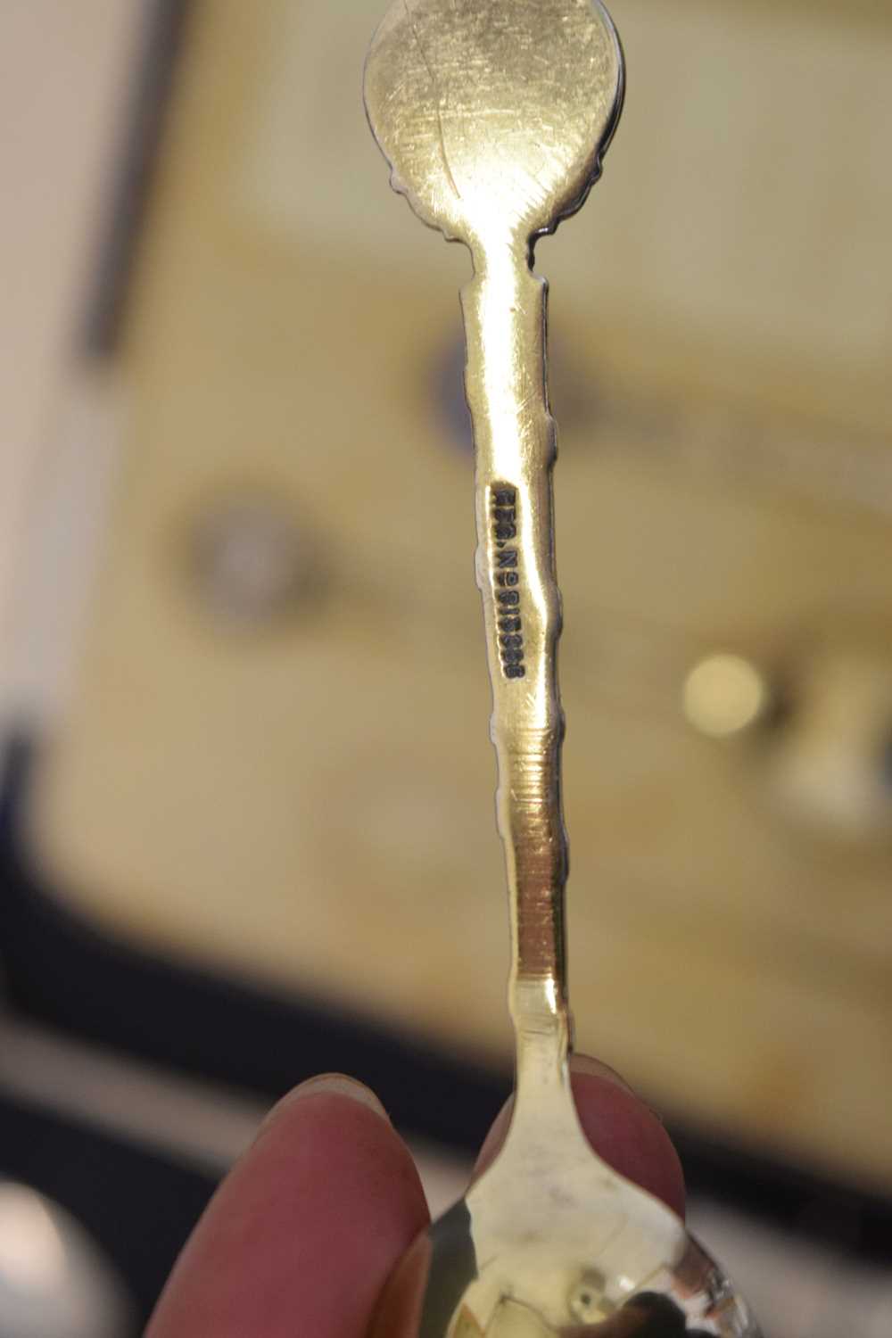 Set of six commemorative silver teaspoons, together with a quantity of silver and white metal item - Image 8 of 11