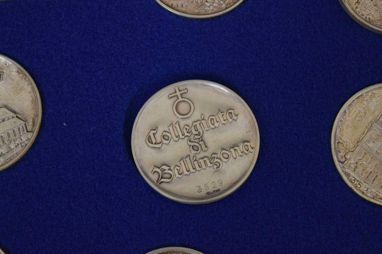 Numis Luzern limited edition 25 silver medallion set celebrating Swiss Churches - Image 8 of 11