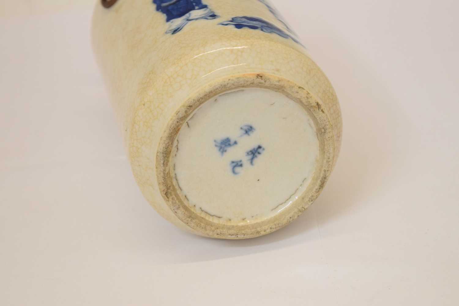 Chinese blue and white crackleware vase - Image 8 of 8