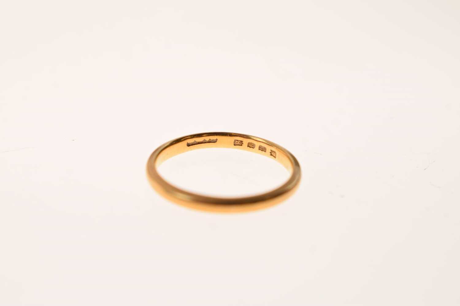 22ct gold wedding band - Image 4 of 5