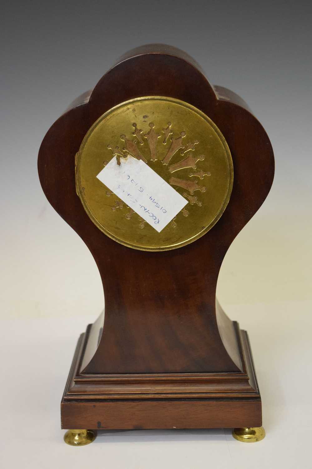 Early 20th century inlaid mahogany trefoil-balloon mantel clock - Image 5 of 8