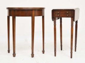 Early 19th century mahogany Pembroke/work table