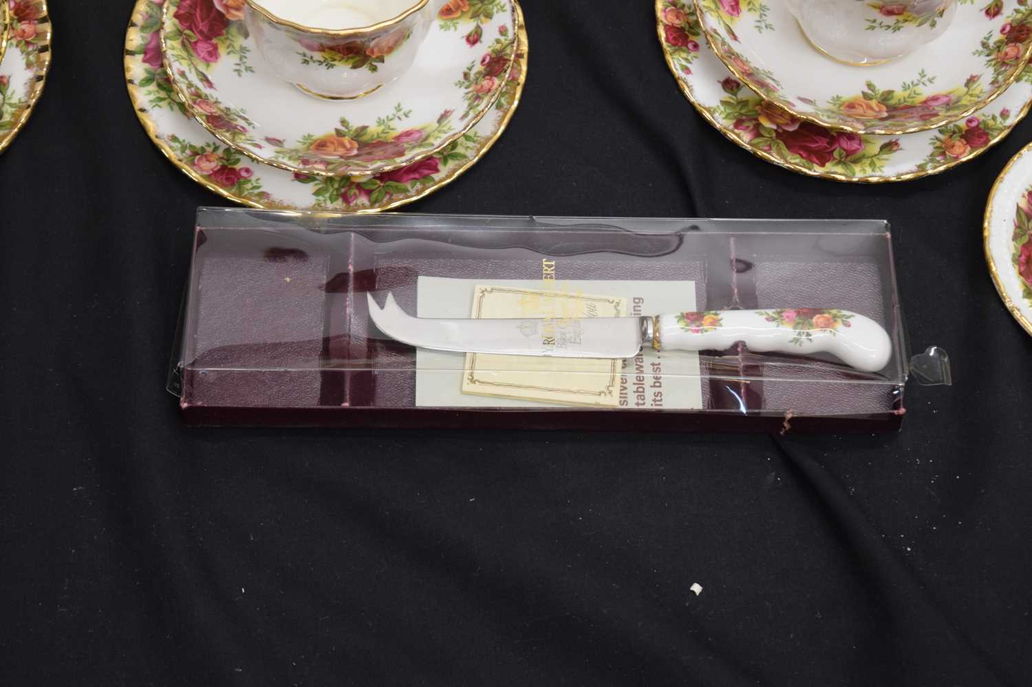 Royal Albert 'Old Country Roses' six person service - Image 15 of 16