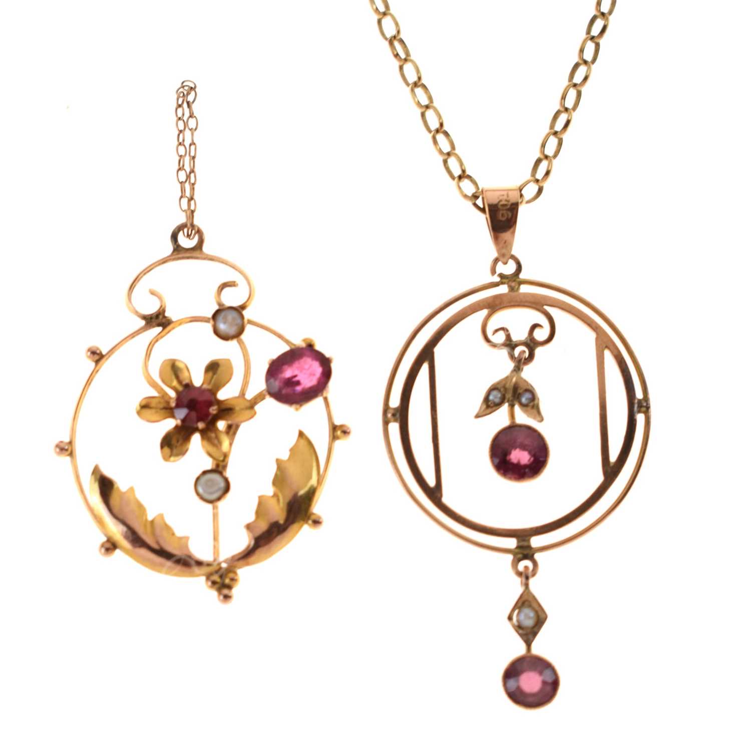 '9ct' yellow metal floral pendant set with seed pearl and red stones