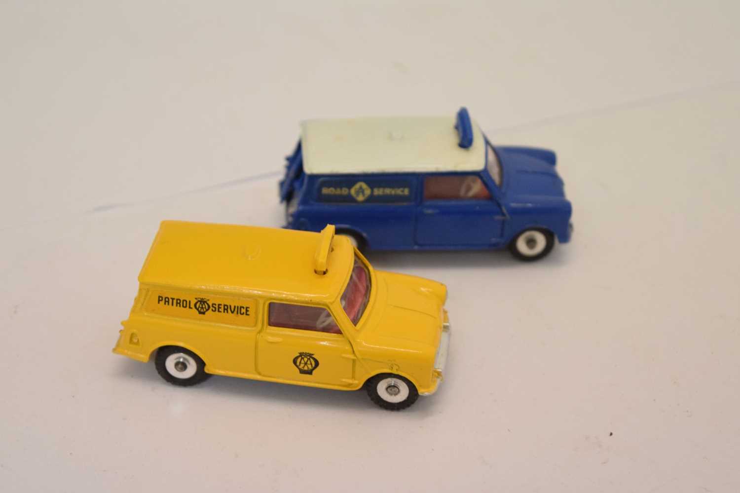 Dinky Toys - Two boxed diecast model vehicles - Image 8 of 9