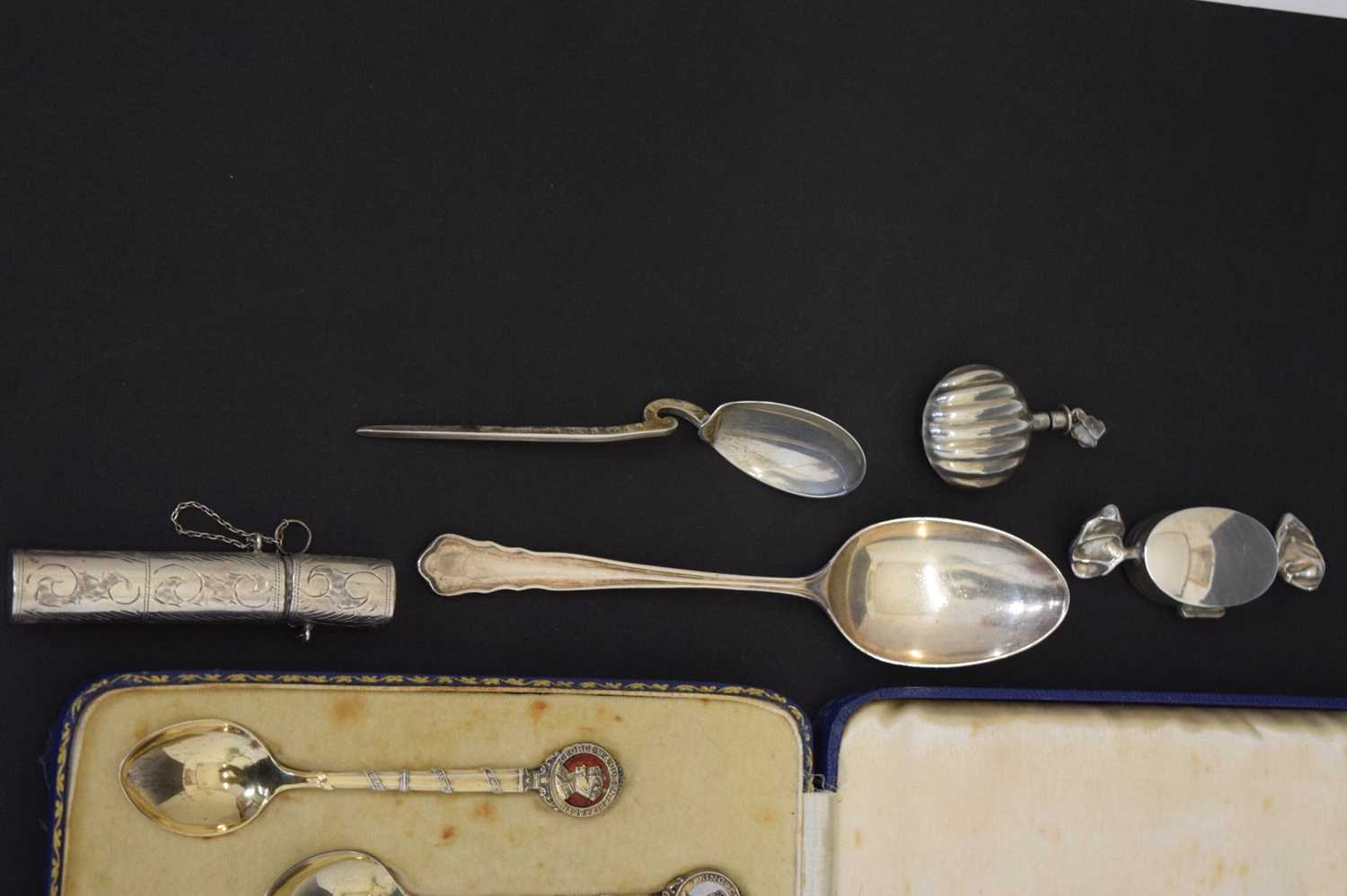 Set of six commemorative silver teaspoons, together with a quantity of silver and white metal item - Image 7 of 11