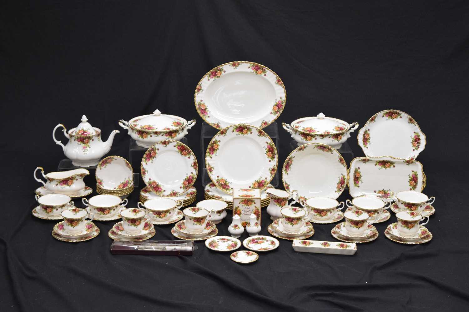 Royal Albert 'Old Country Roses' six person service - Image 16 of 16