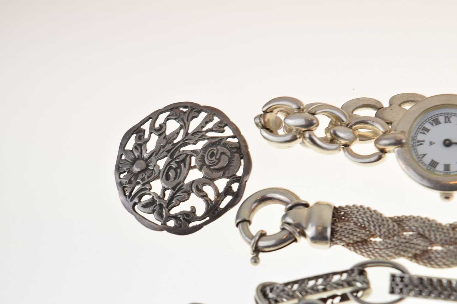Assorted silver and white metal jewellery - Image 8 of 13