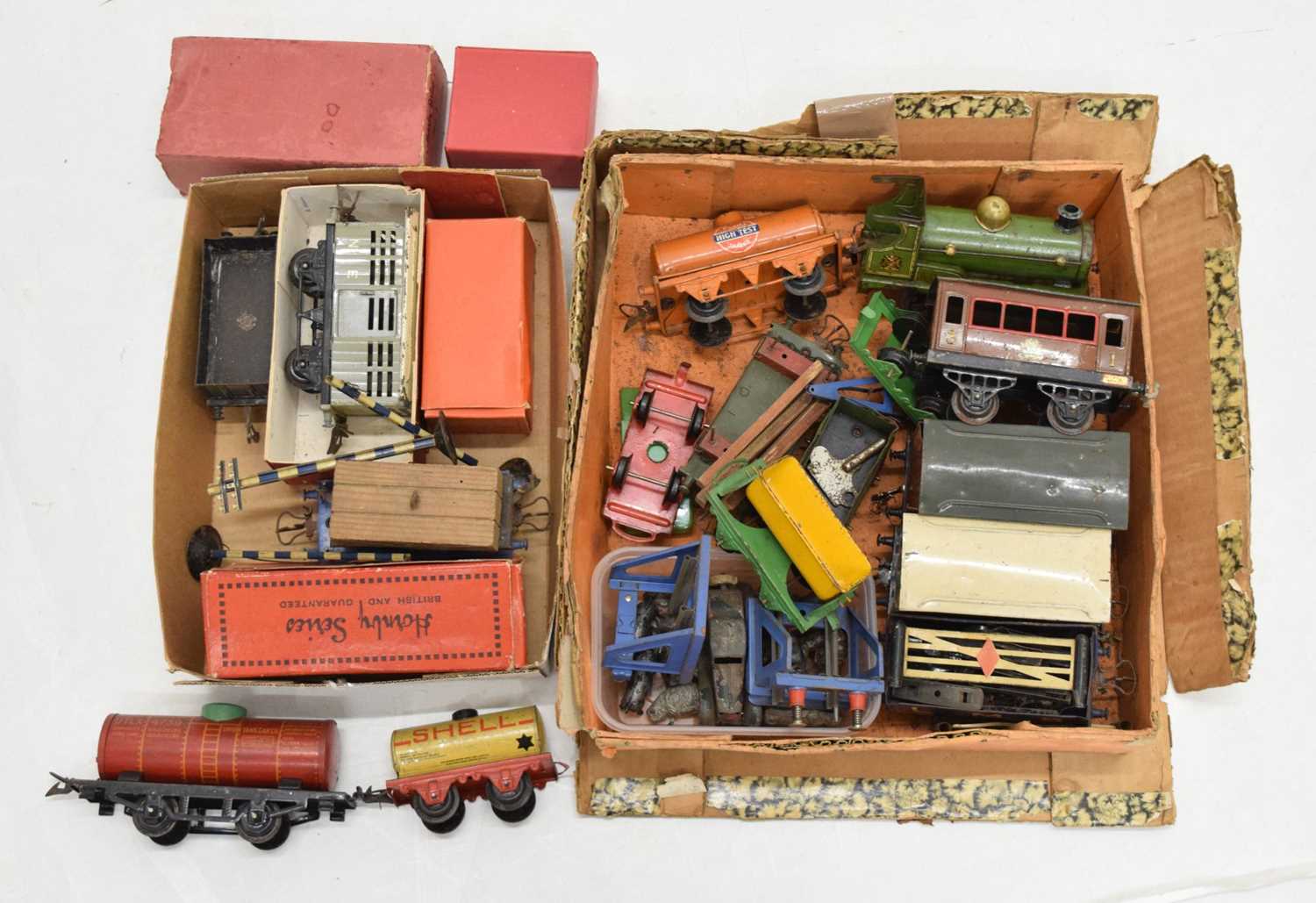 Hornby - Quantity of 'O' gauge items