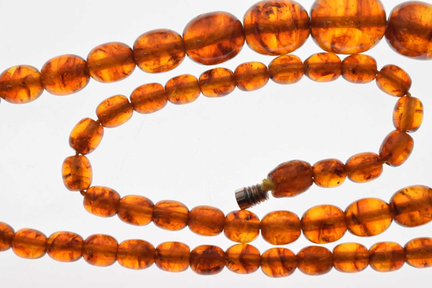 Group of amber jewellery - Image 8 of 11