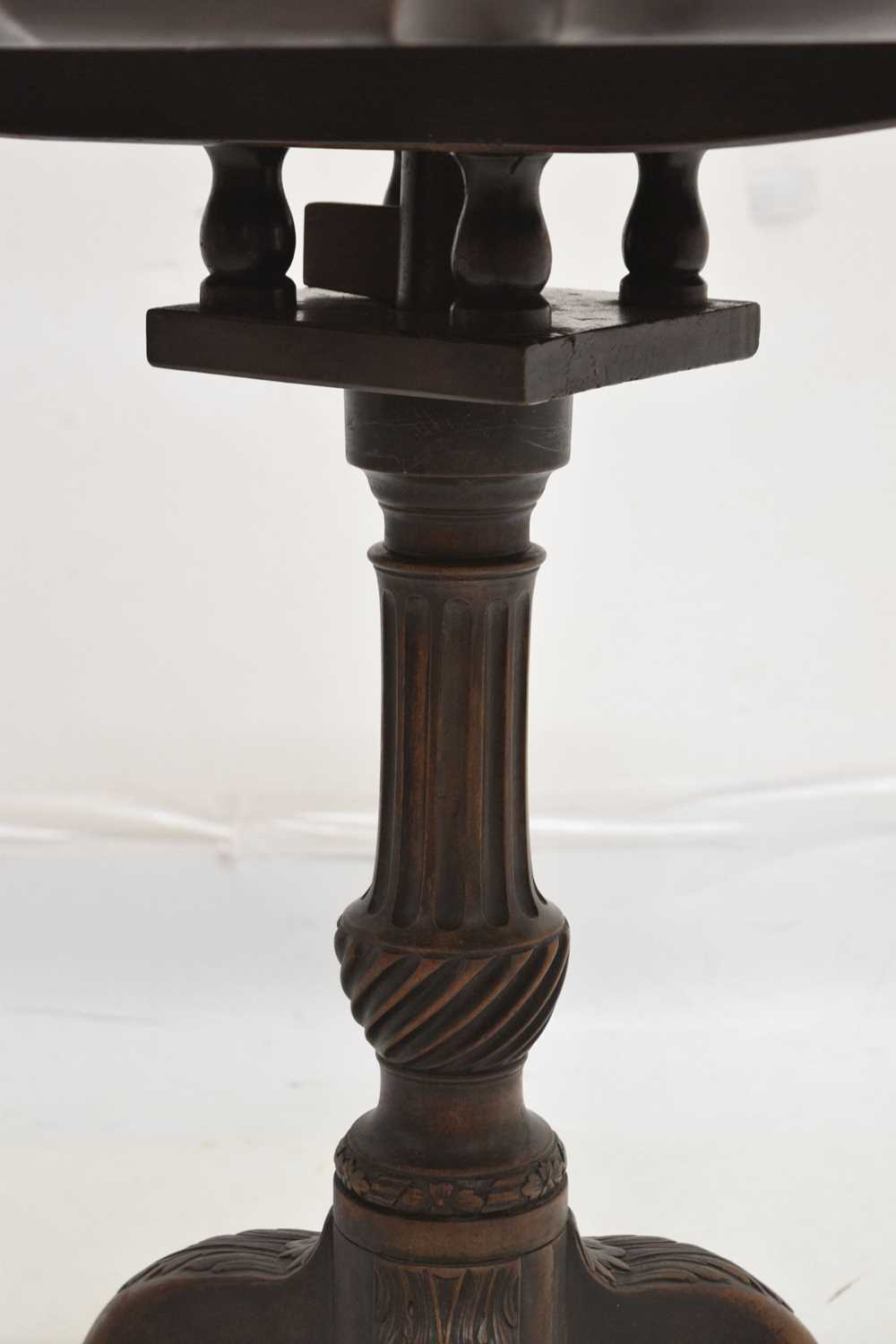 19th century mahogany piecrust tripod table - Image 5 of 7