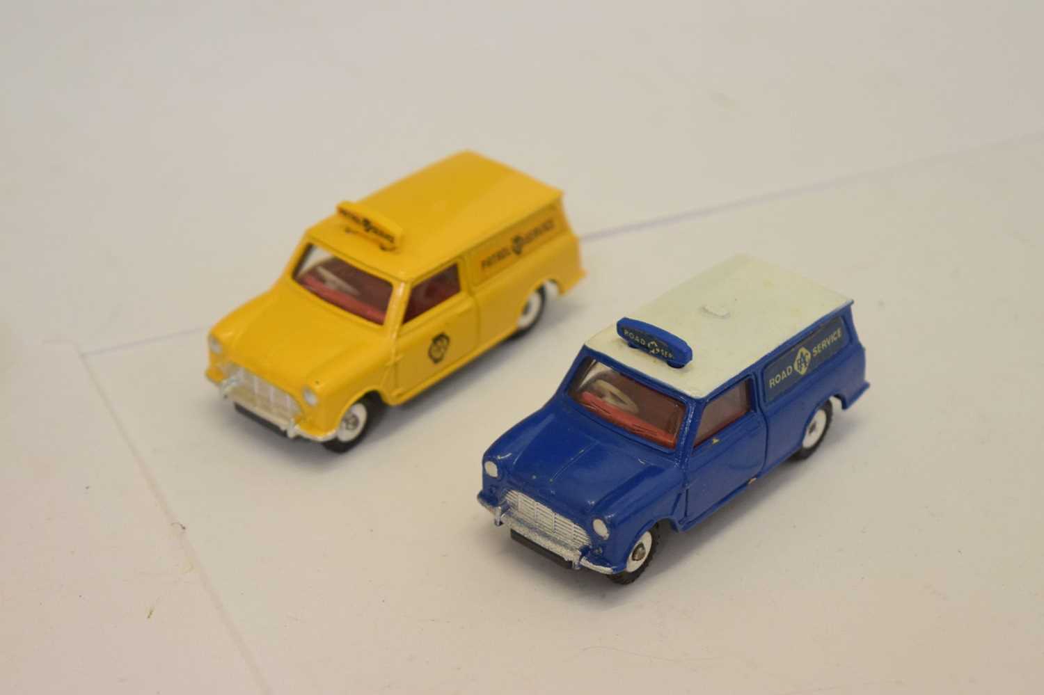 Dinky Toys - Two boxed diecast model vehicles - Image 7 of 9
