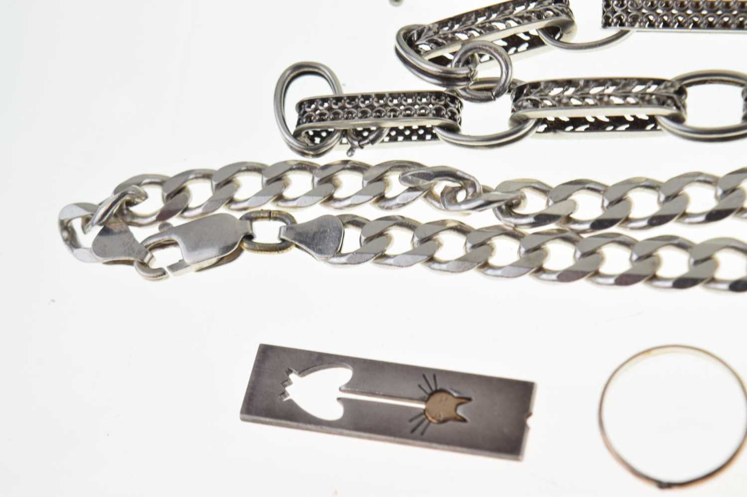 Assorted silver and white metal jewellery - Image 5 of 13