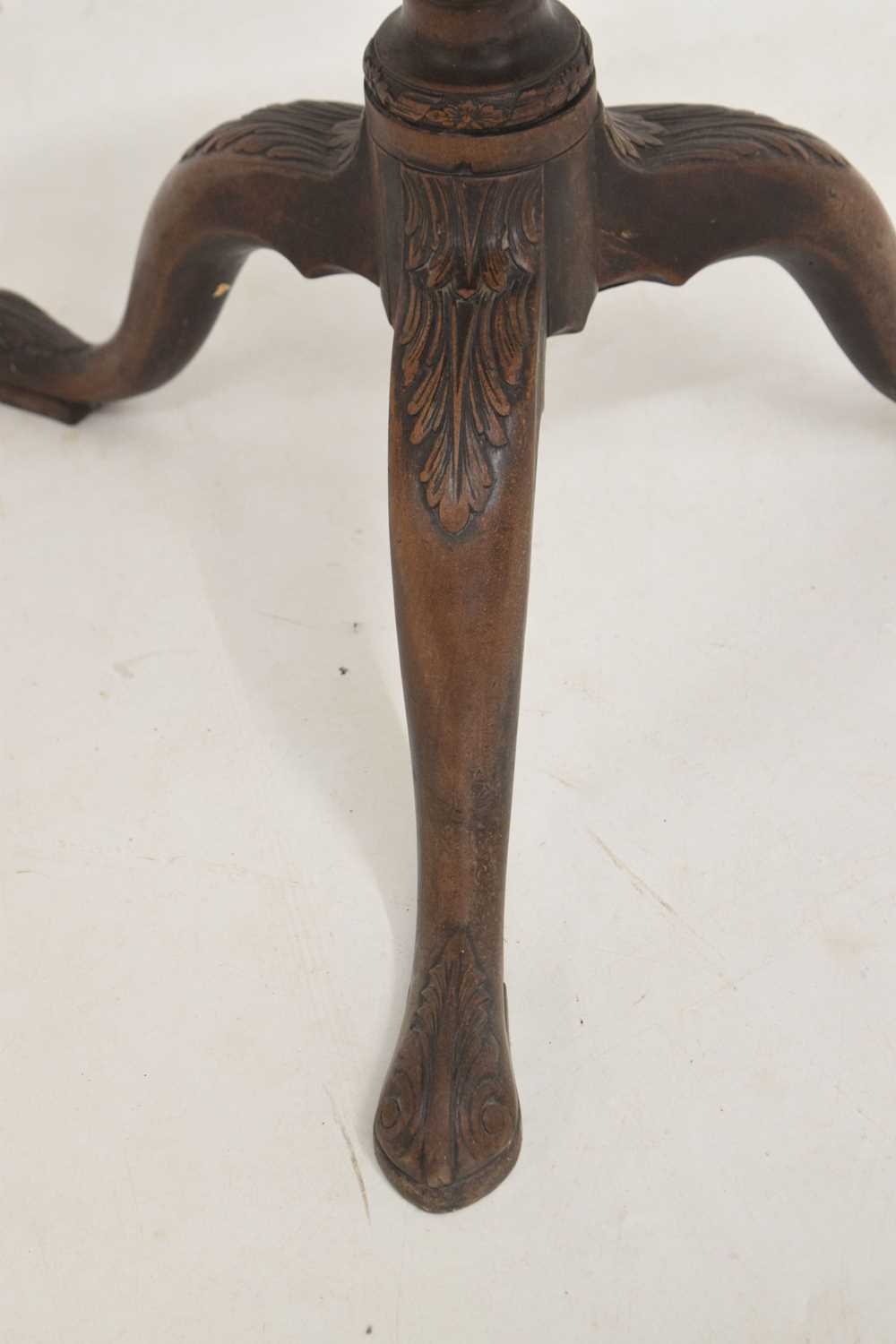 19th century mahogany piecrust tripod table - Image 3 of 7