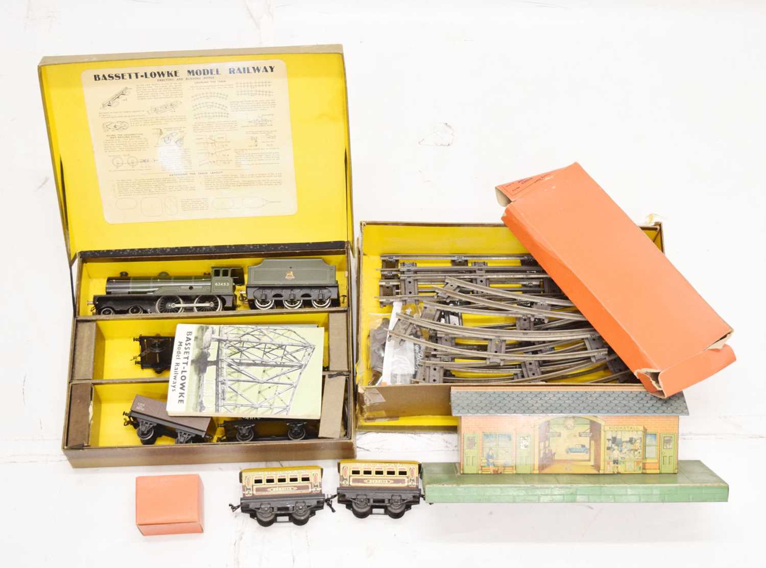 Bassett Lowke - Boxed 'O' gauge 'Prince Charles' railway trainset