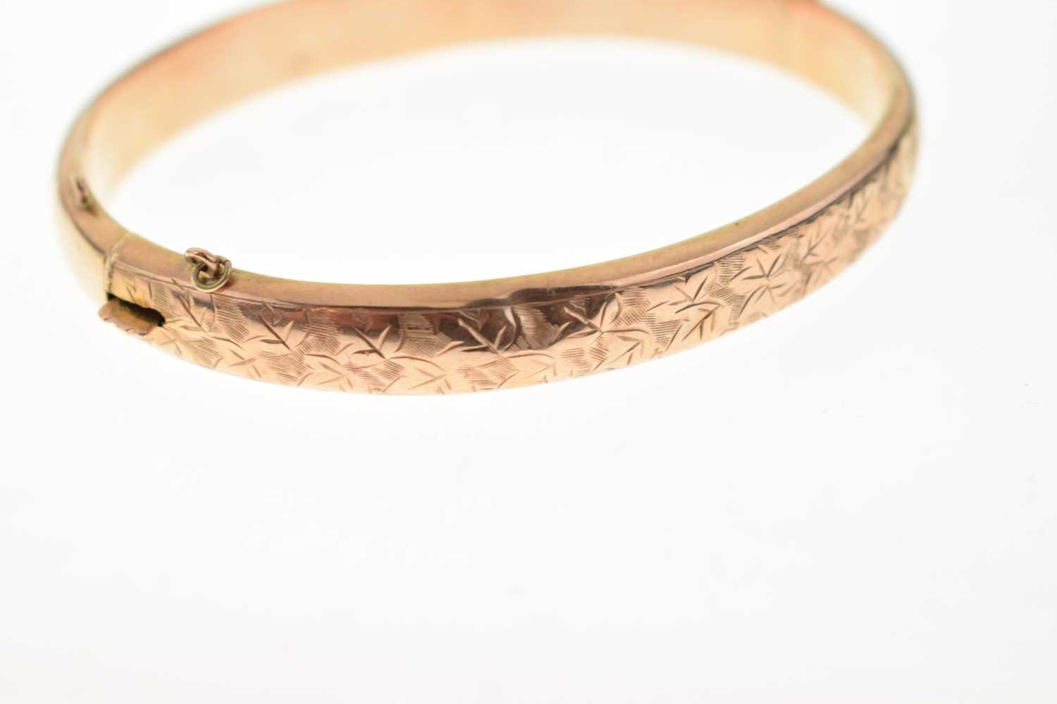 9ct rose gold hinged bangle - Image 4 of 7