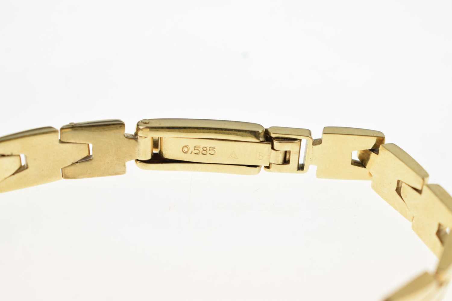 Lady's yellow metal stamped 585 bracelet watch - Image 7 of 9