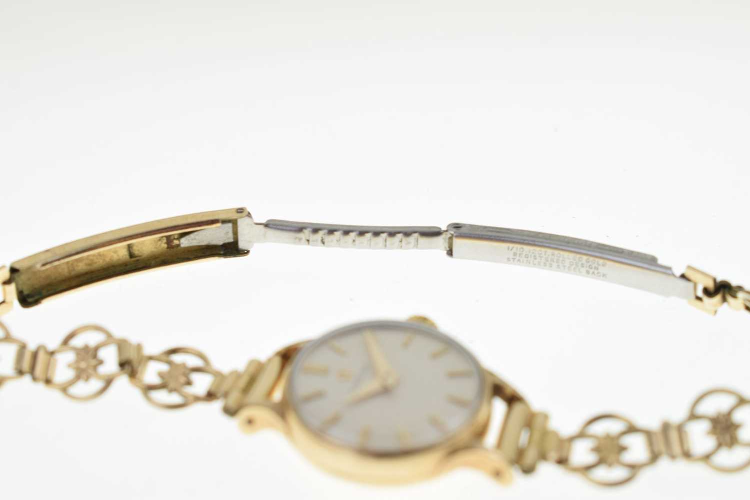 Omega - Lady's 9ct gold cased bracelet watch - Image 7 of 8
