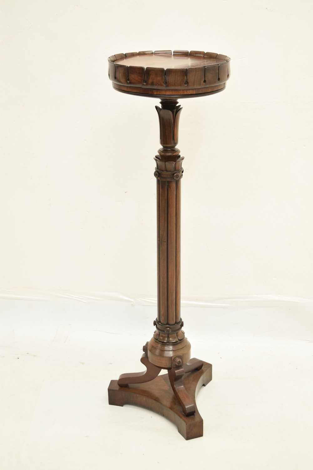 Victorian rosewood plant stand/torchère - Image 3 of 8