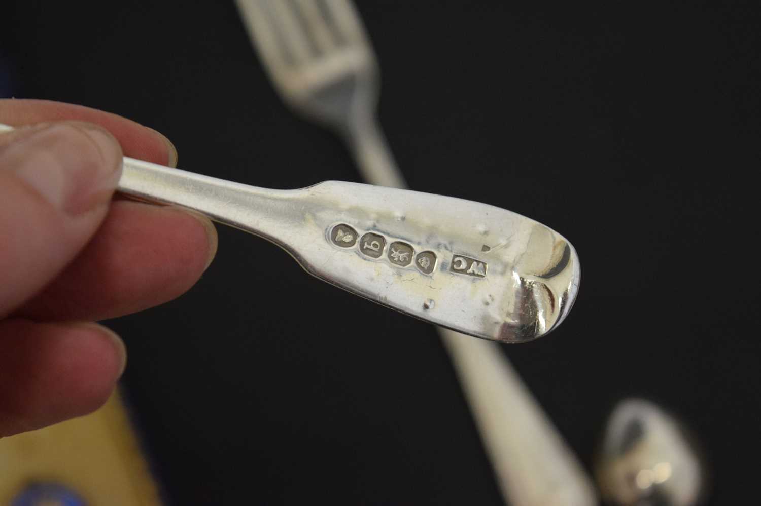 Set of six commemorative silver teaspoons, together with a quantity of silver and white metal item - Image 11 of 11