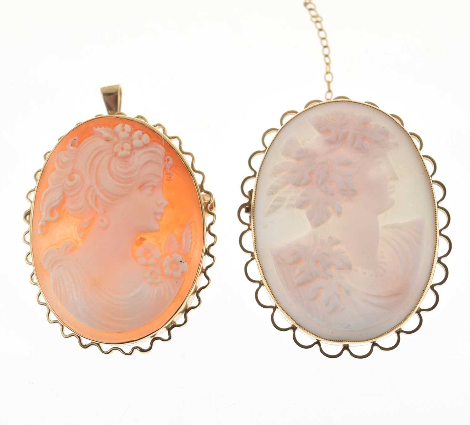 Two mid 20th century 9ct gold cameo brooches