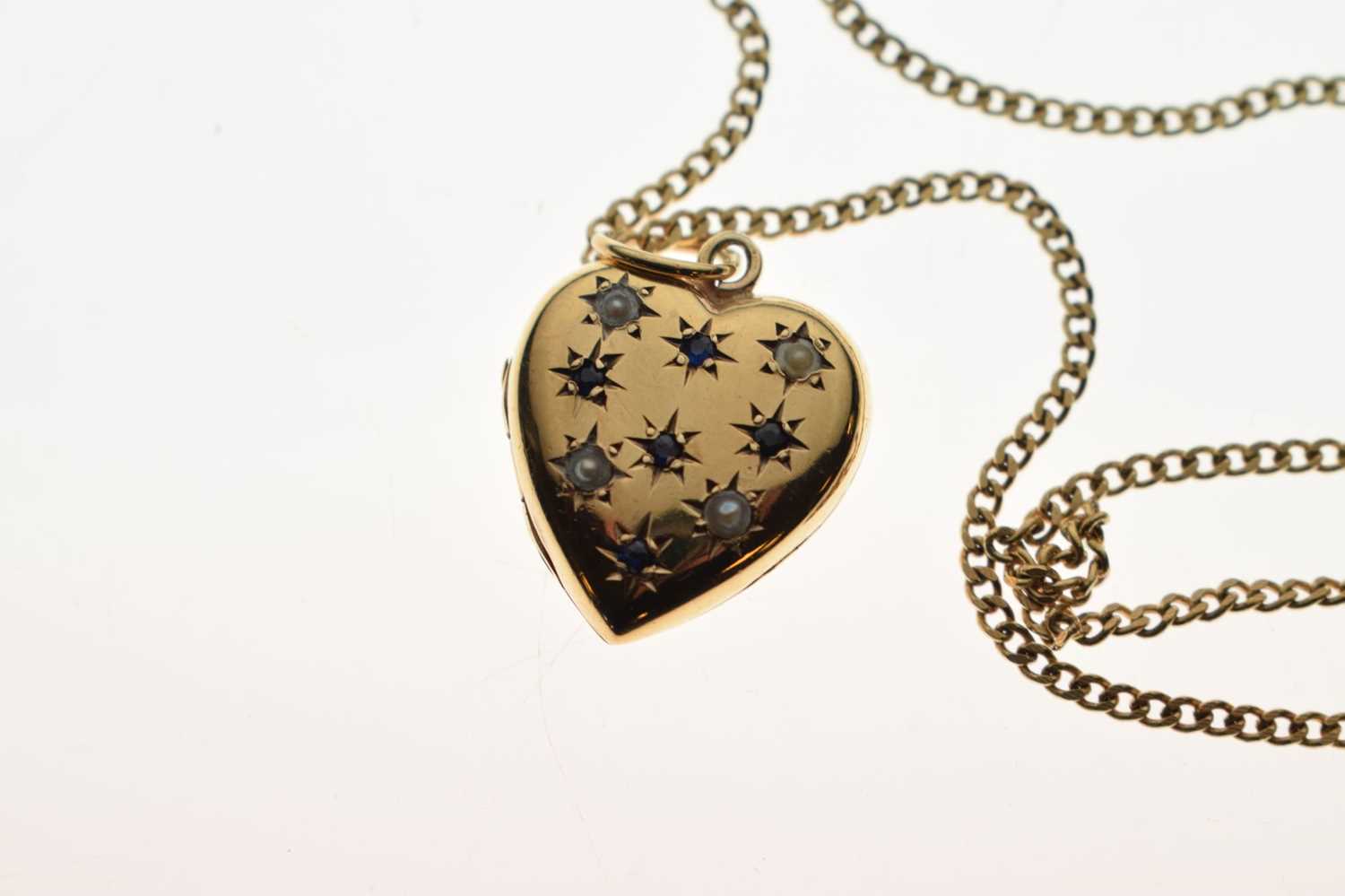 Pearl and sapphire 9ct gold heart-shaped locket pendant necklace - Image 4 of 7