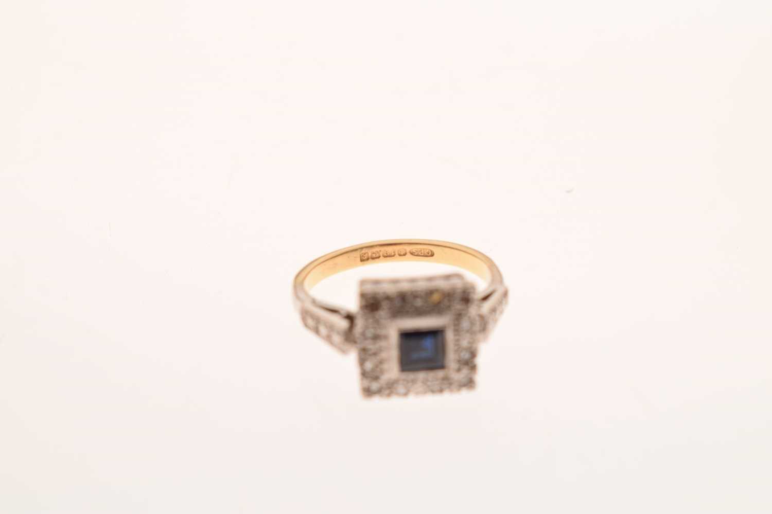 Sapphire and diamond 18ct yellow and white gold ring - Image 5 of 6