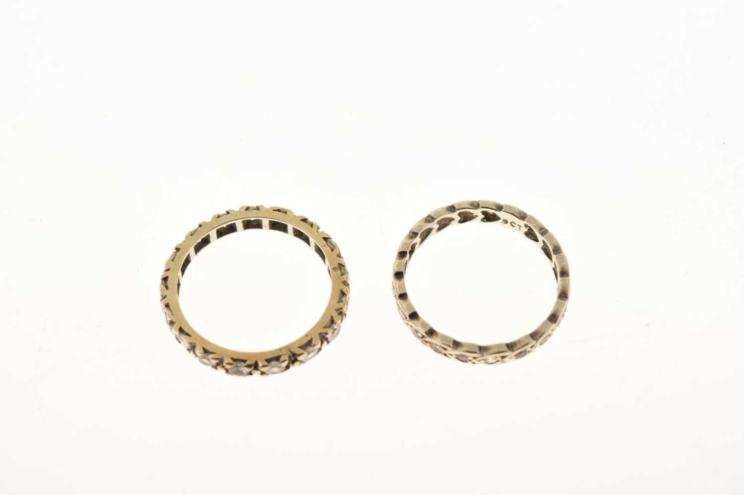 Two 9ct white gold eternity rings - Image 4 of 5