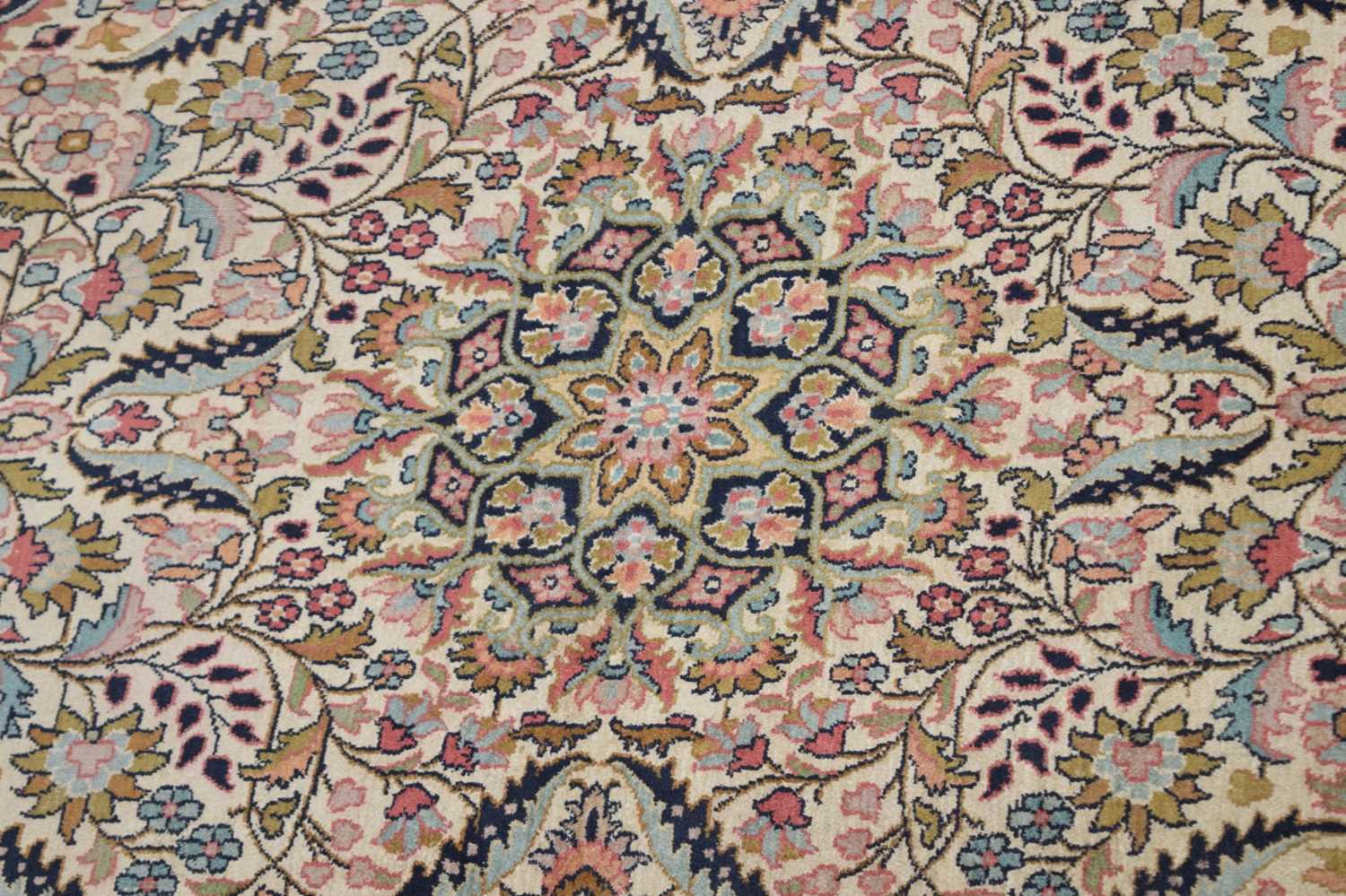Turkish kayser rug - Image 4 of 8